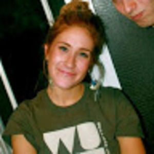 Meet your Posher, Caitlin